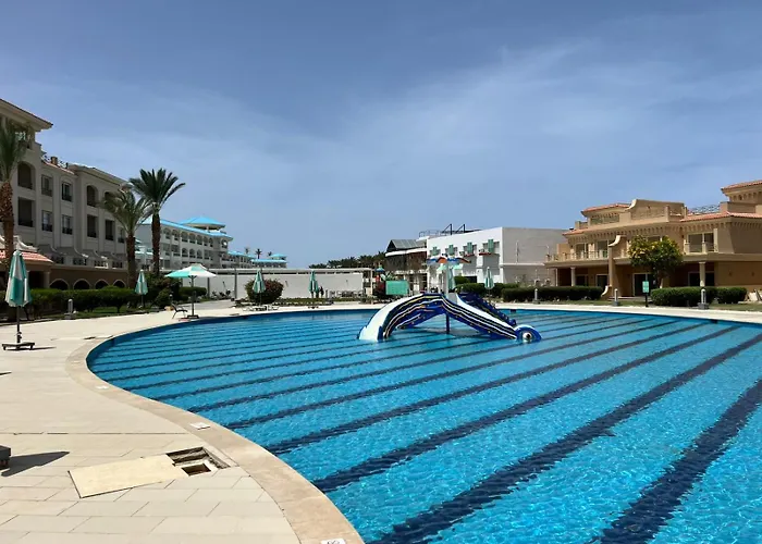 In Sahl Hasheesh With Access شقة *
